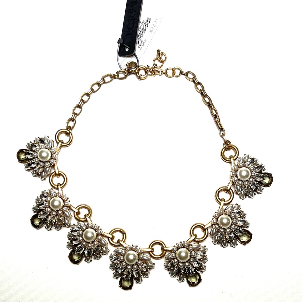 J Crew faux Pearl and gold tone necklace NWT